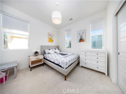 109  Newall  , Irvine, CA