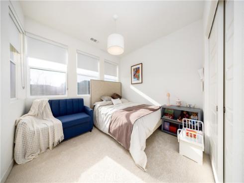 109  Newall  , Irvine, CA