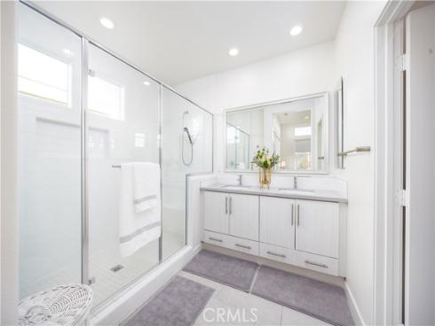 109  Newall  , Irvine, CA