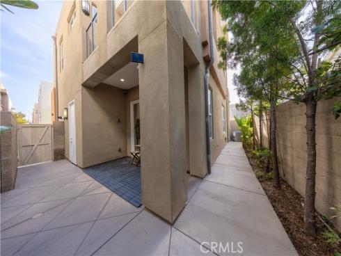 109  Newall  , Irvine, CA