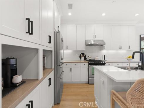 112  Gemstone  , Irvine, CA