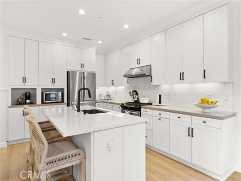 112  Gemstone  , Irvine, CA