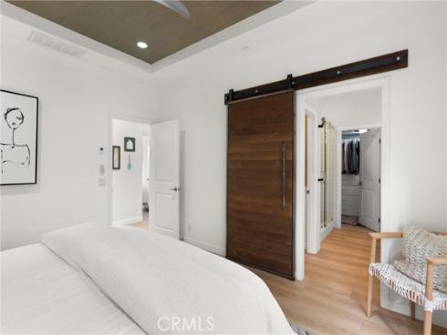 112  Gemstone  , Irvine, CA