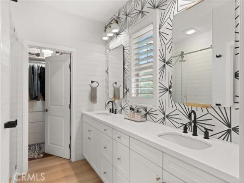 112  Gemstone  , Irvine, CA