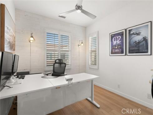 112  Gemstone  , Irvine, CA