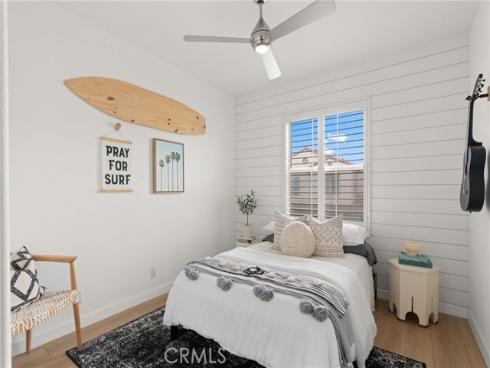 112  Gemstone  , Irvine, CA