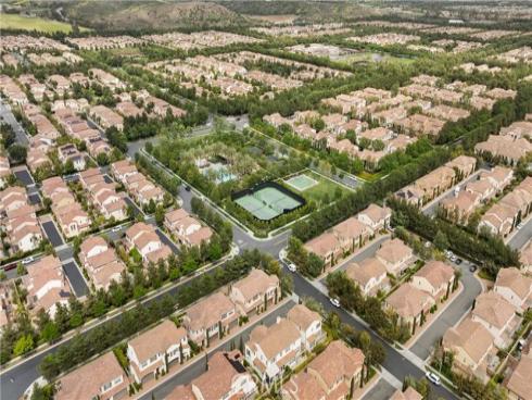 112  Gemstone  , Irvine, CA