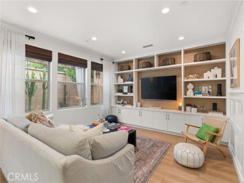 112  Gemstone  , Irvine, CA