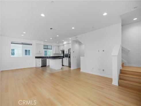 292  Novel  , Irvine, CA