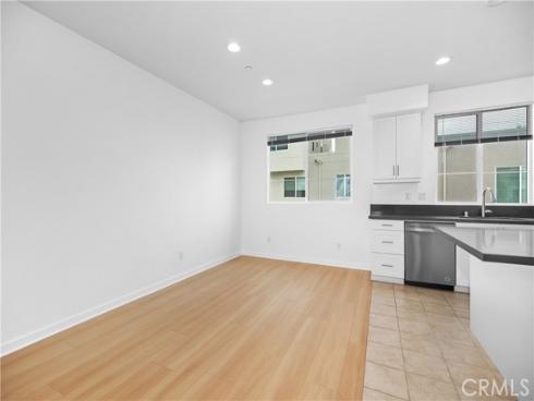 292  Novel  , Irvine, CA