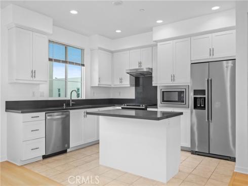 292  Novel  , Irvine, CA