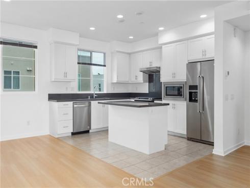 292  Novel  , Irvine, CA