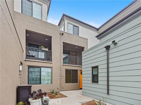 292  Novel  , Irvine, CA