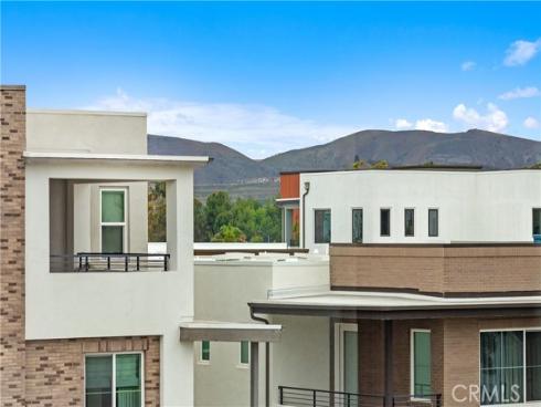 292  Novel  , Irvine, CA