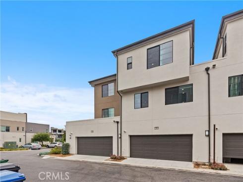 292  Novel  , Irvine, CA