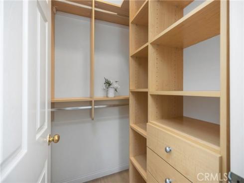 22  Apple Valley  , Irvine, CA