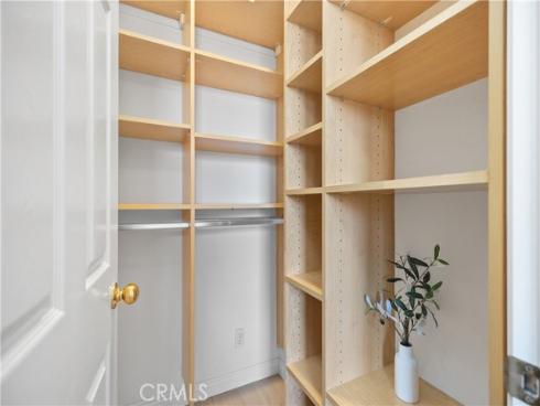 22  Apple Valley  , Irvine, CA