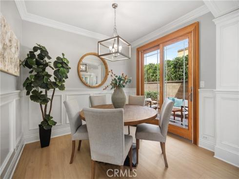 22  Apple Valley  , Irvine, CA