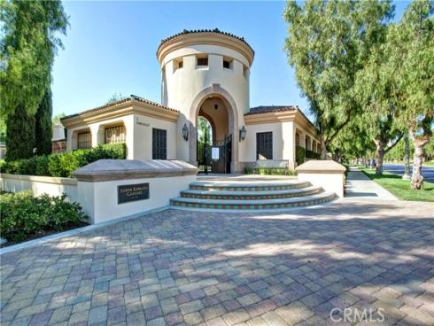 22  Apple Valley  , Irvine, CA