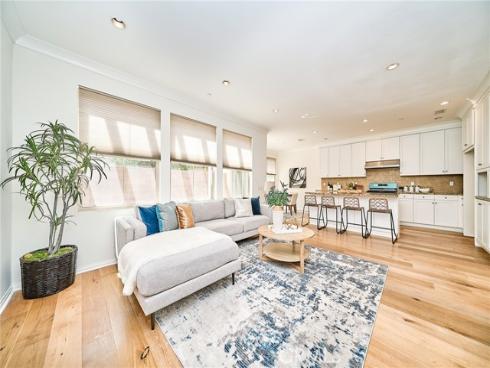 121  Baritone  , Irvine, CA