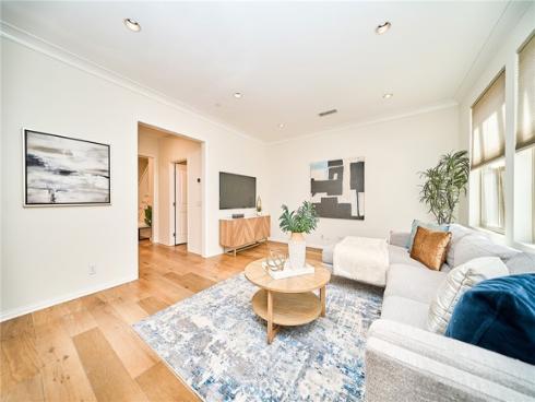 121  Baritone  , Irvine, CA