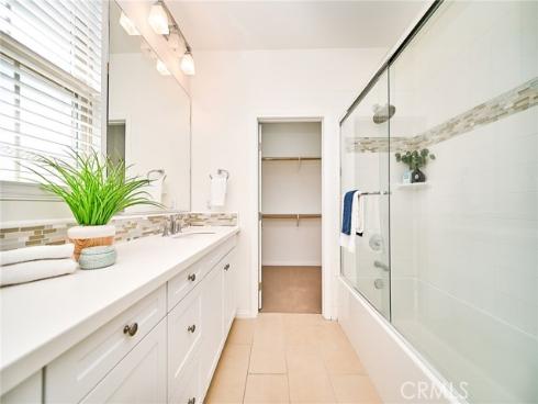 121  Baritone  , Irvine, CA