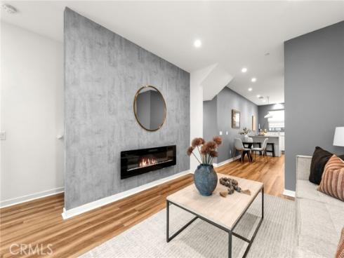 210  Placemark  , Irvine, CA