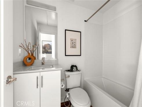 210  Placemark  , Irvine, CA