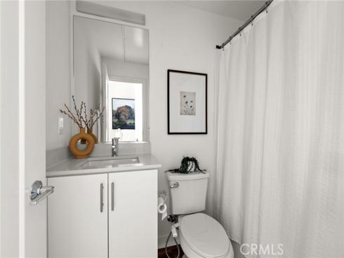 210  Placemark  , Irvine, CA