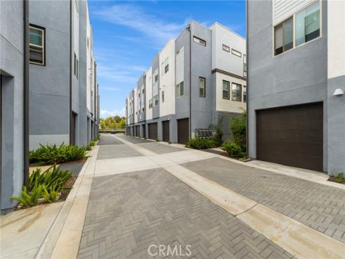 210  Placemark  , Irvine, CA