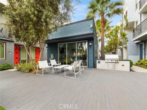 210  Placemark  , Irvine, CA