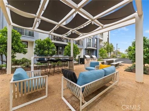 210  Placemark  , Irvine, CA