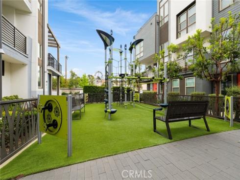 210  Placemark  , Irvine, CA