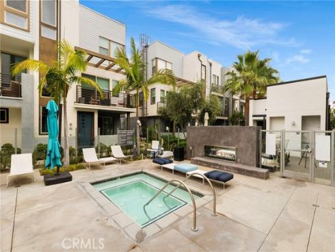 210  Placemark  , Irvine, CA