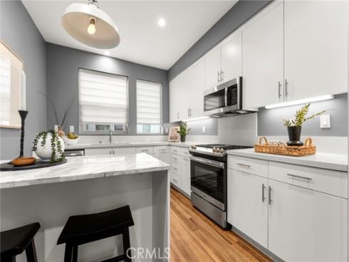 210  Placemark  , Irvine, CA