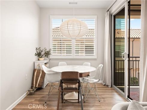 134  Canvas  , Irvine, CA