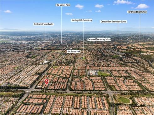 134  Canvas  , Irvine, CA