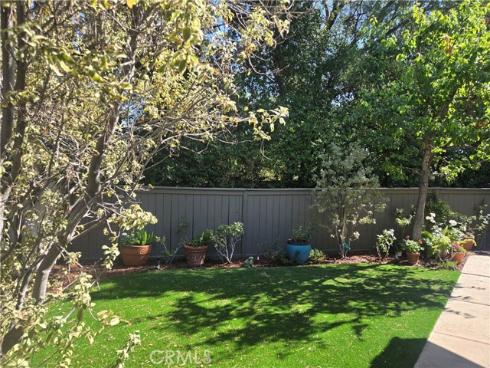 65  Pinewood  33 , Irvine, CA