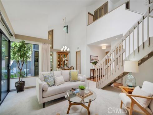 65  Pinewood  33 , Irvine, CA