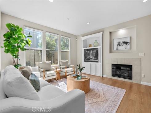 147  Lockford  , Irvine, CA