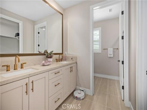 142  Sabbia  , Irvine, CA