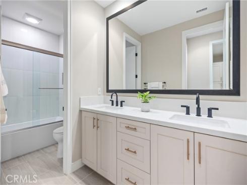 142  Sabbia  , Irvine, CA