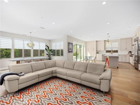 142  Sabbia  , Irvine, CA