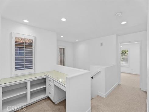44  Sapphire #106  , Irvine, CA