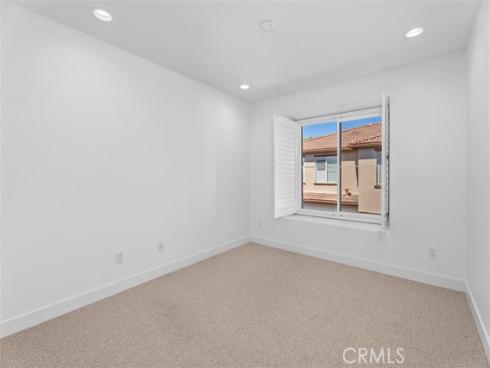 44  Sapphire #106  , Irvine, CA