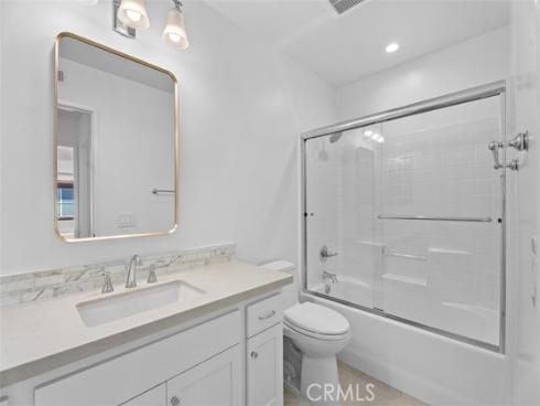 44  Sapphire #106  , Irvine, CA
