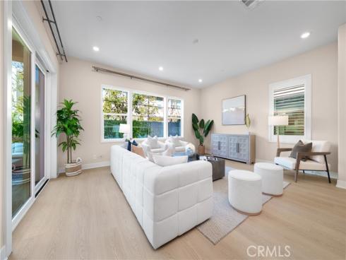 79  Pelican  , Irvine, CA