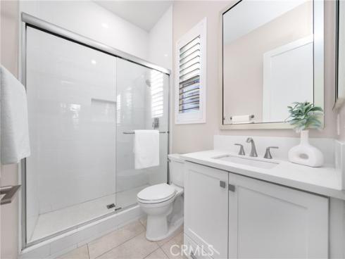 79  Pelican  , Irvine, CA