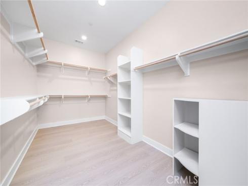 79  Pelican  , Irvine, CA