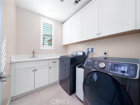 79  Pelican  , Irvine, CA